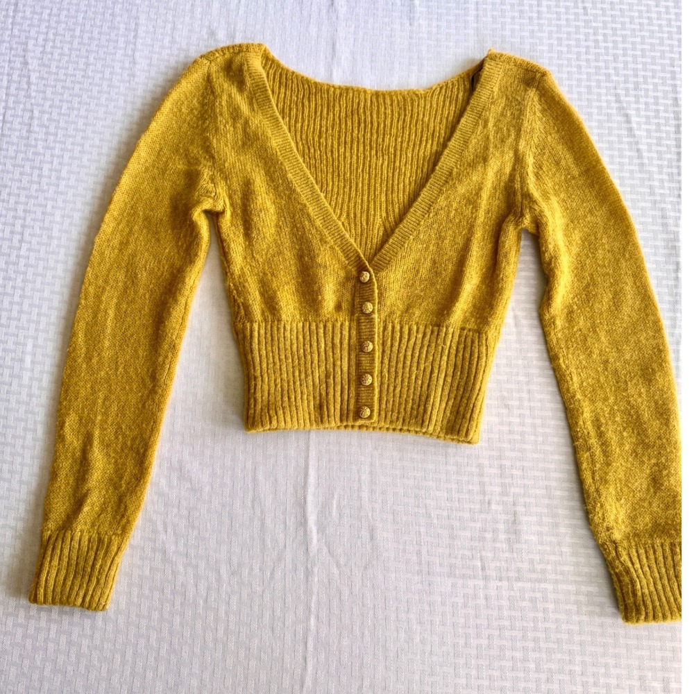 HM Mustard Yellow Cropped Cardigan Sweater Ribbed V-Neck Size 4 US Small